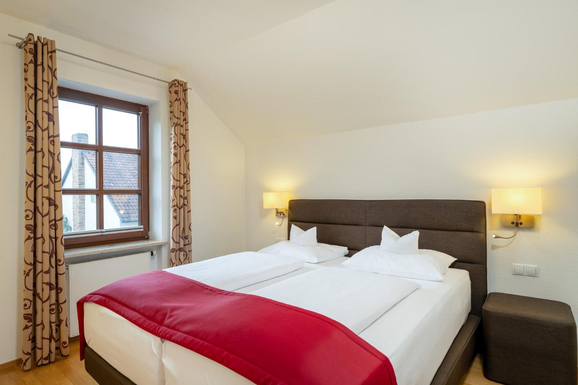 Landhotel Steiner Großheirath Esterno foto