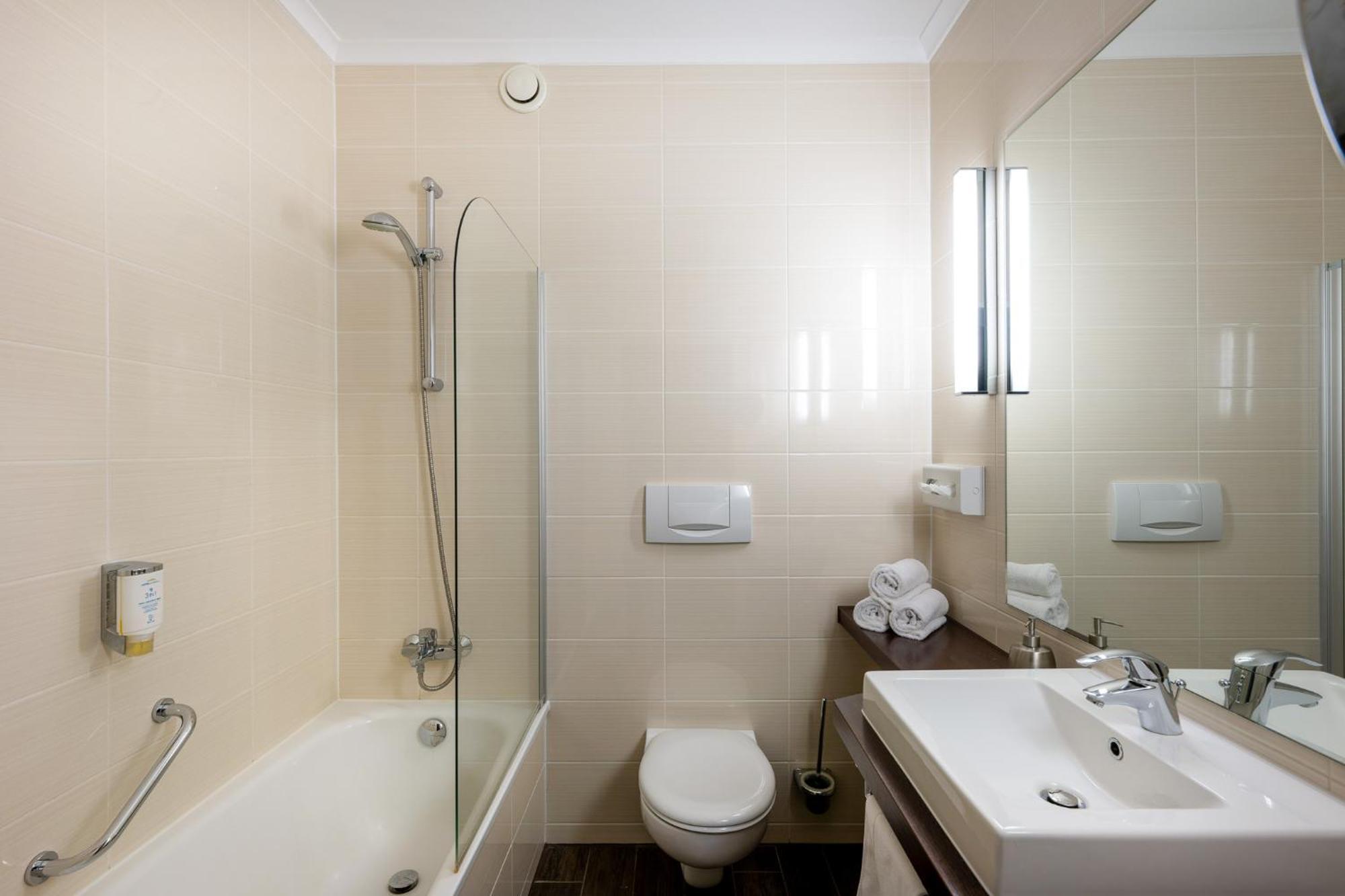 Landhotel Steiner Großheirath Esterno foto