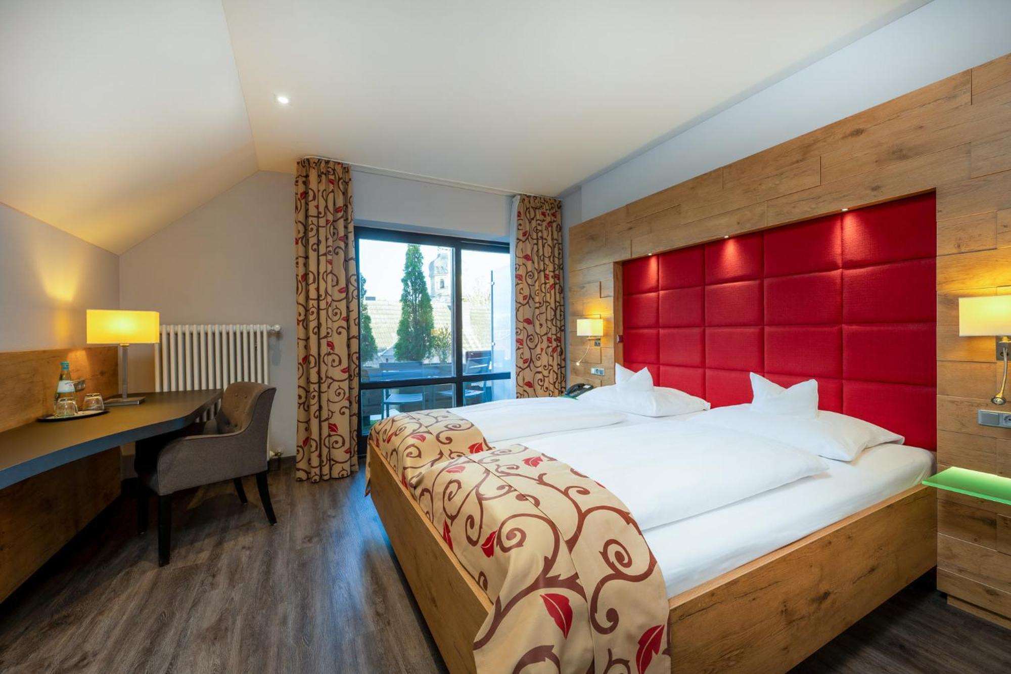 Landhotel Steiner Großheirath Esterno foto