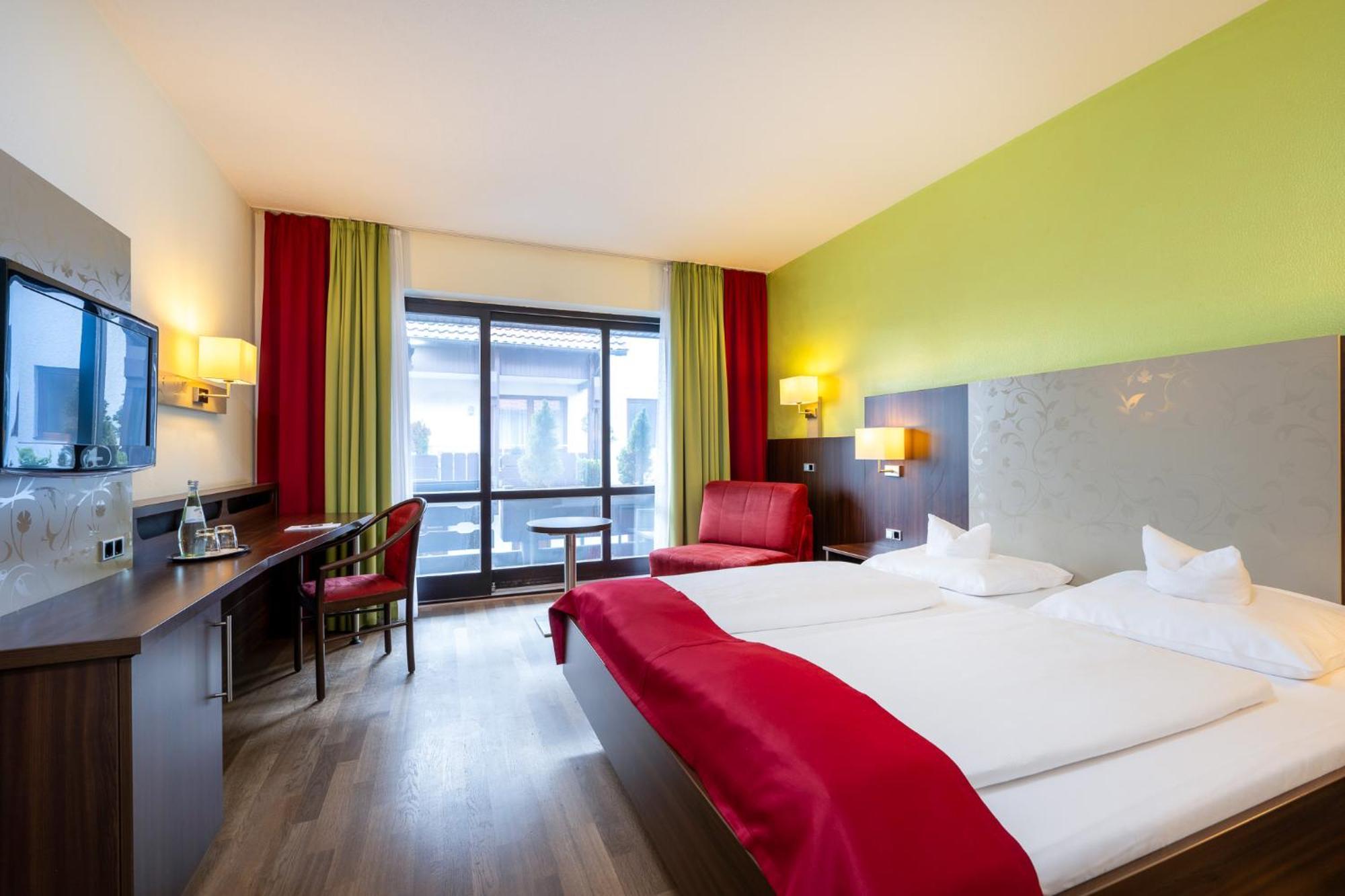 Landhotel Steiner Großheirath Esterno foto