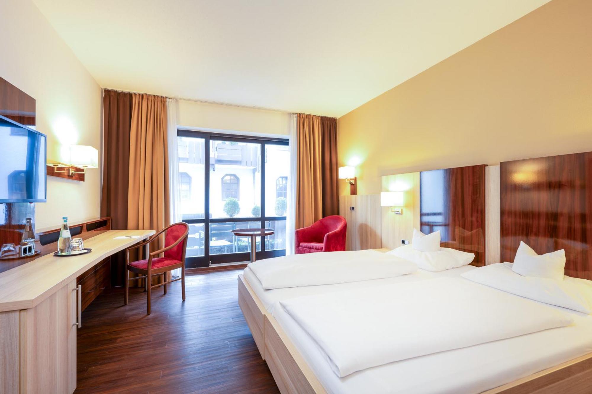 Landhotel Steiner Großheirath Esterno foto