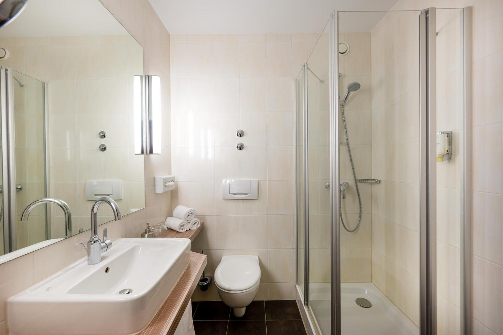 Landhotel Steiner Großheirath Esterno foto