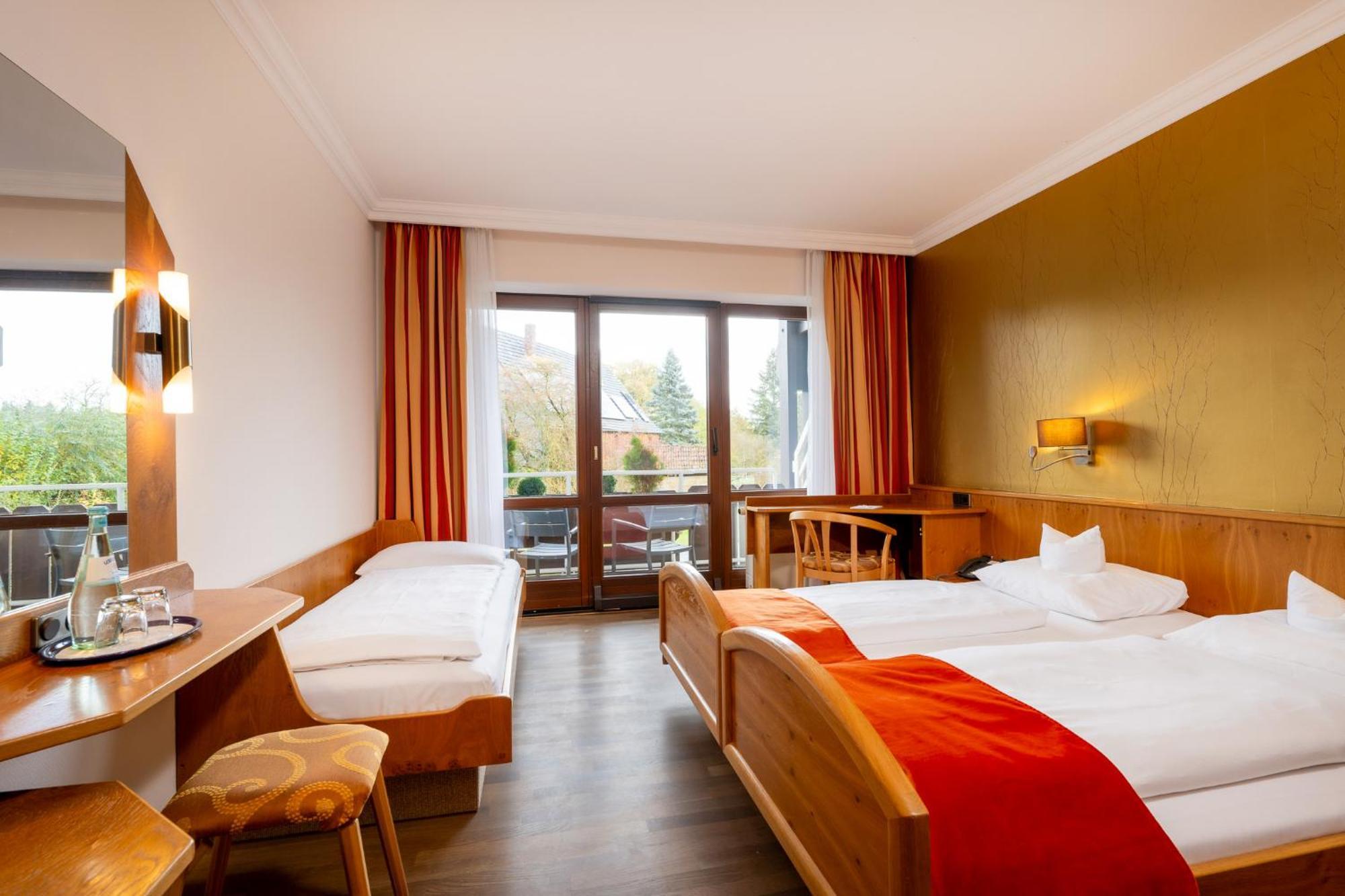 Landhotel Steiner Großheirath Esterno foto