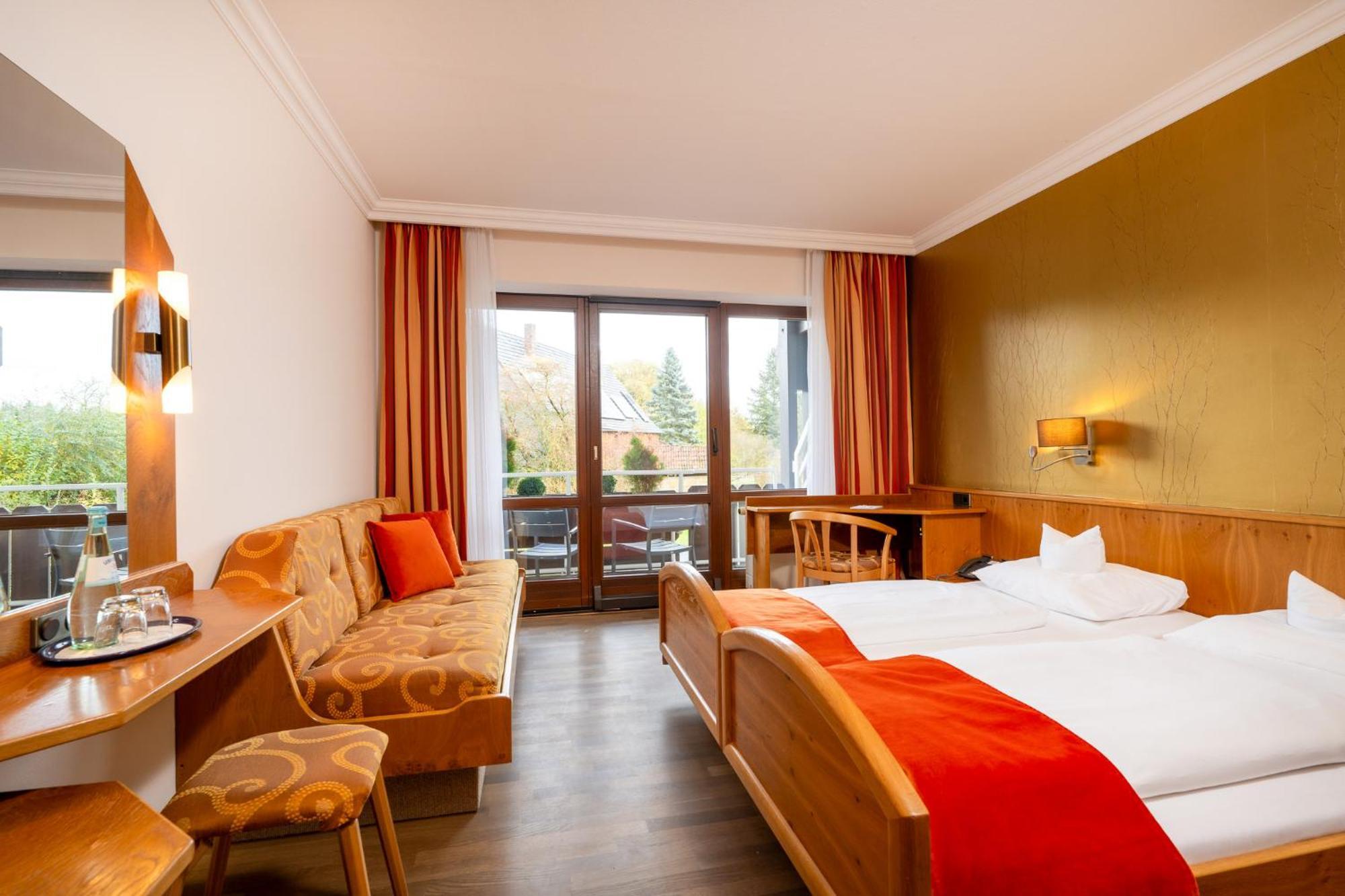 Landhotel Steiner Großheirath Esterno foto