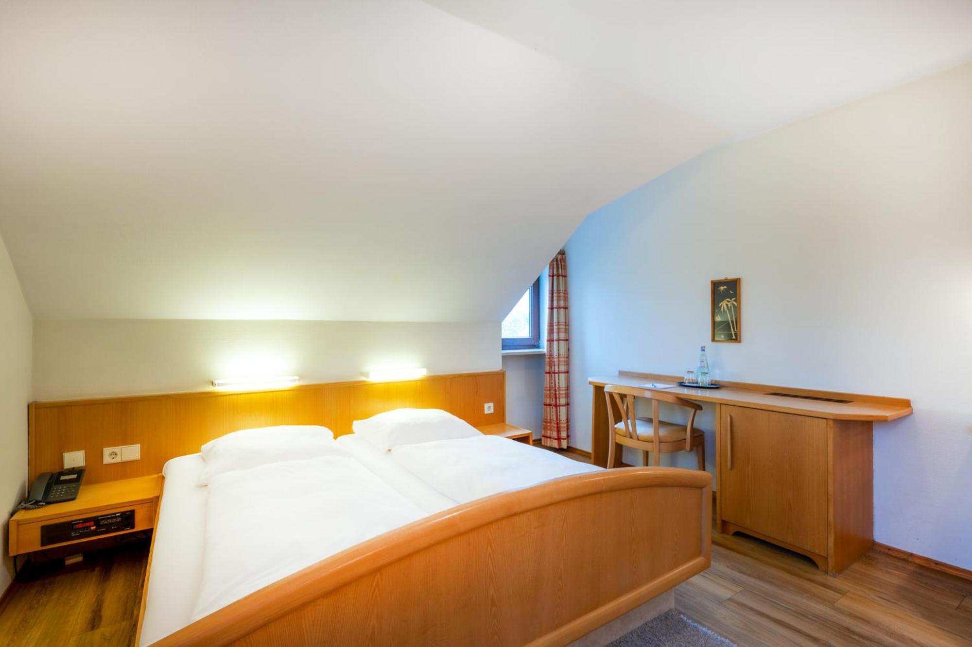 Landhotel Steiner Großheirath Esterno foto