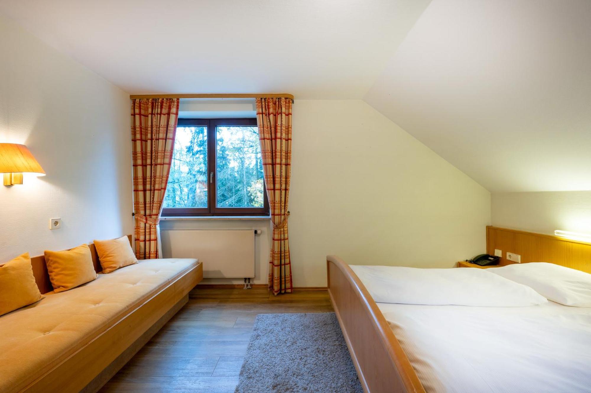Landhotel Steiner Großheirath Esterno foto