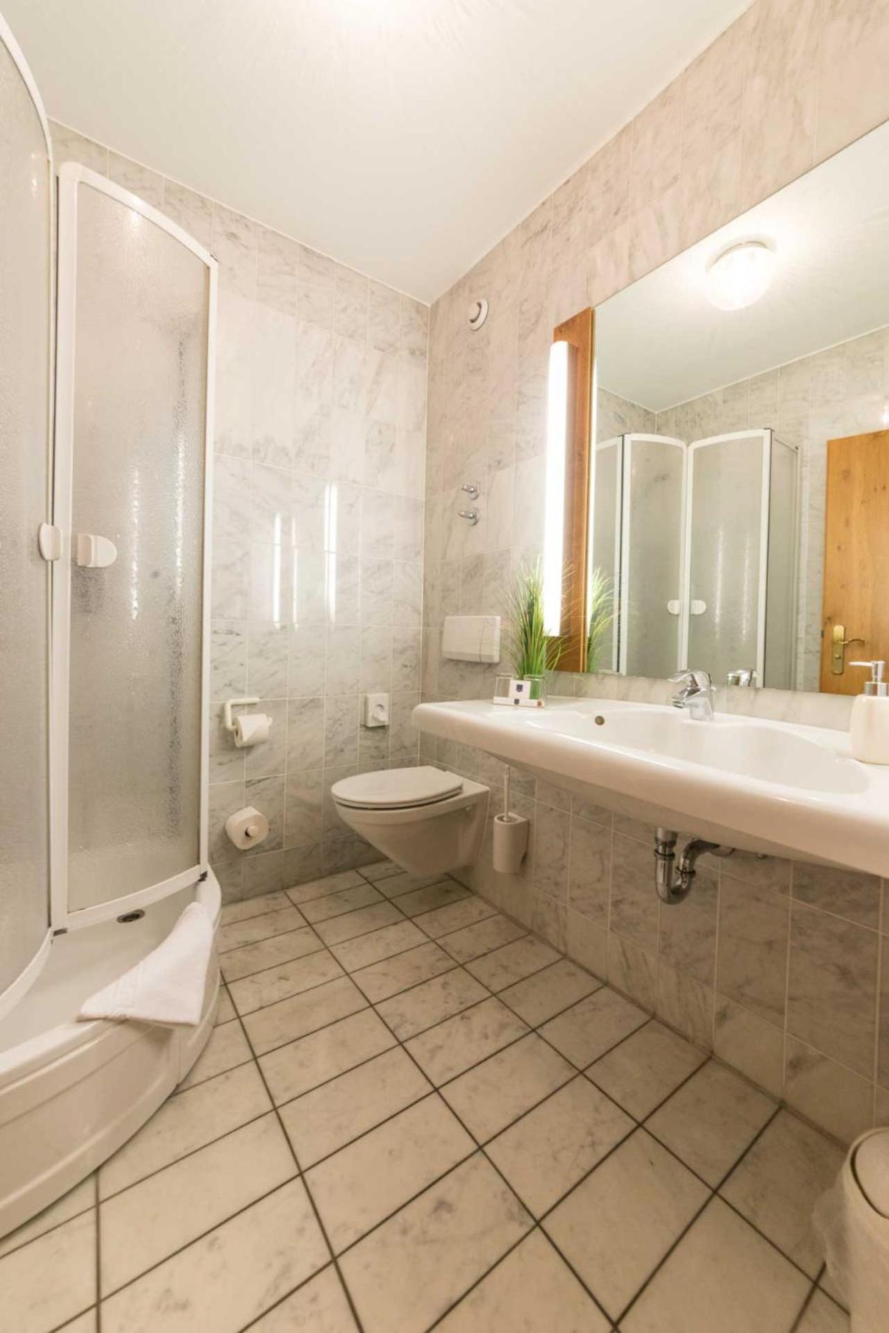 Landhotel Steiner Großheirath Esterno foto